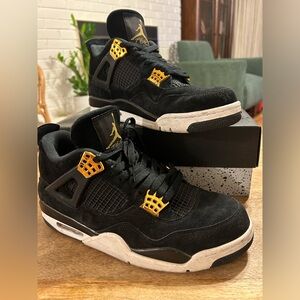 Air Jordan 4 Retros 9.5 M